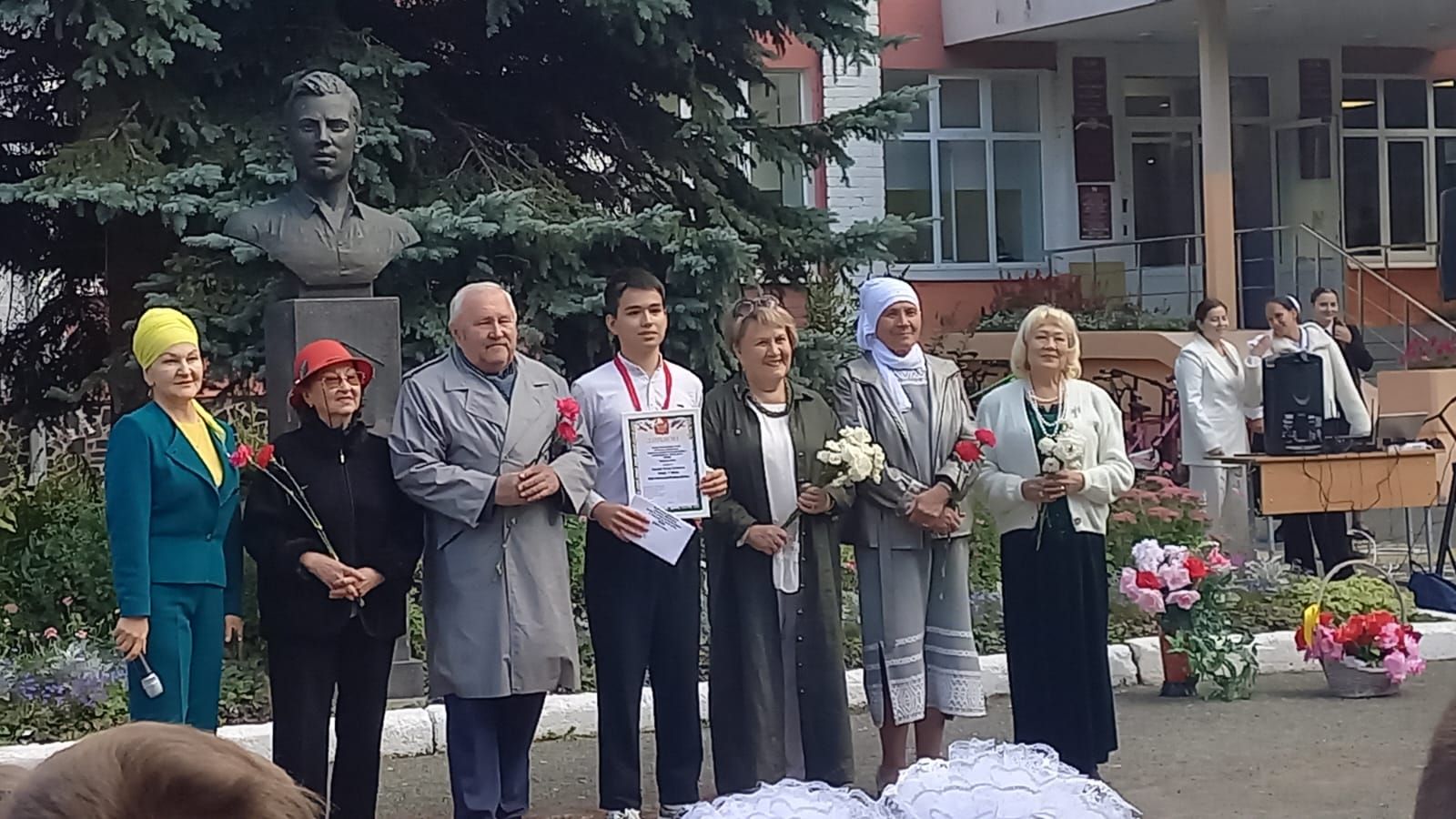 Казан укучылары Абдулла Алишны искә алды