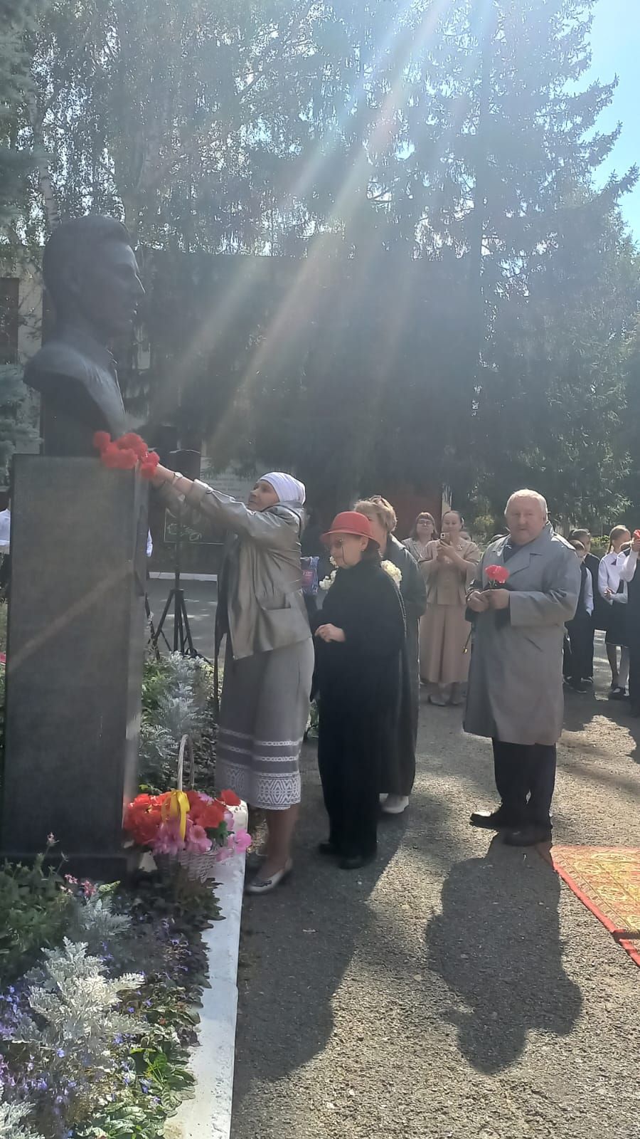 Казан укучылары Абдулла Алишны искә алды