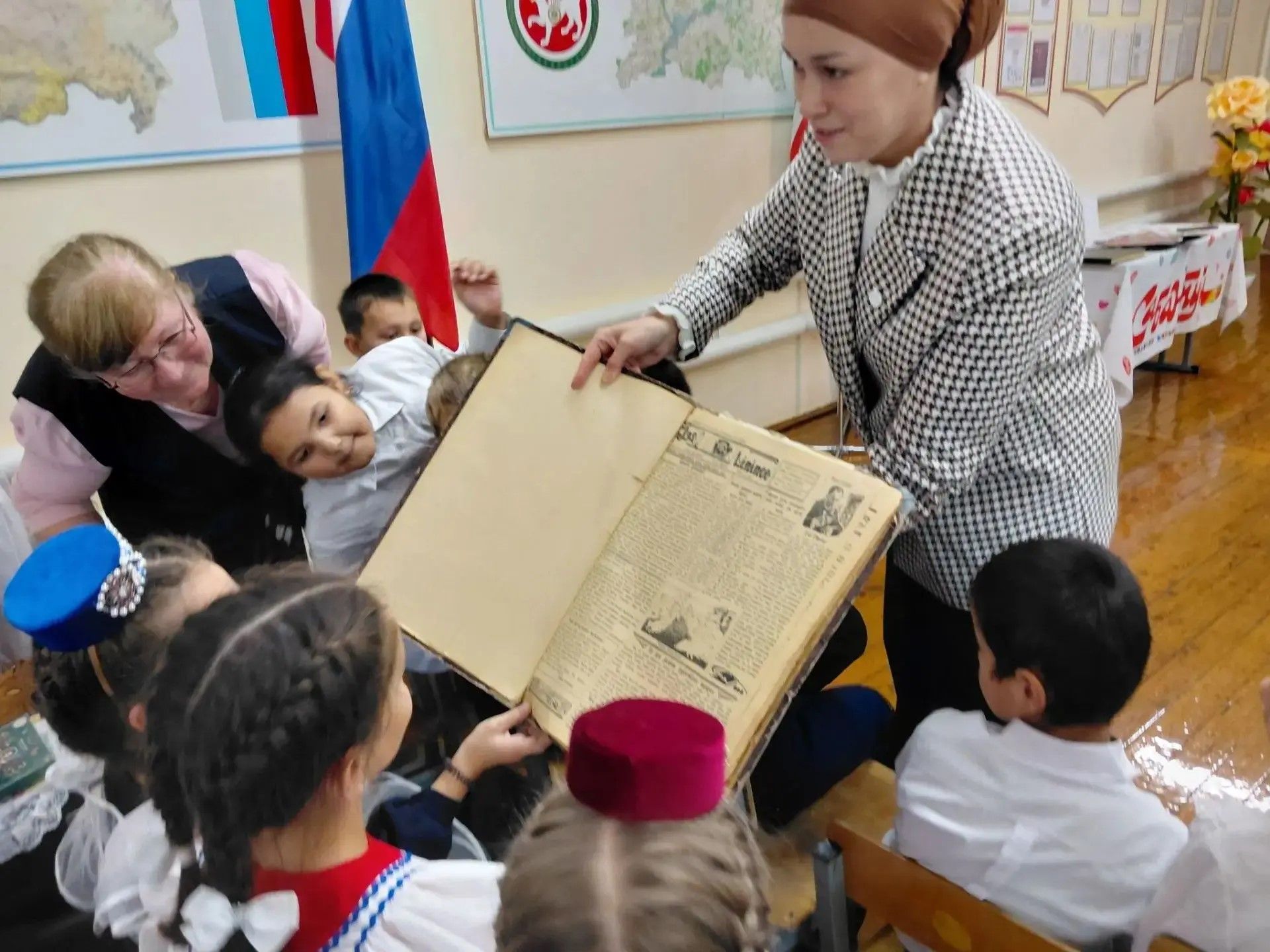 «Сабантуй» белән күптәнге дуслар